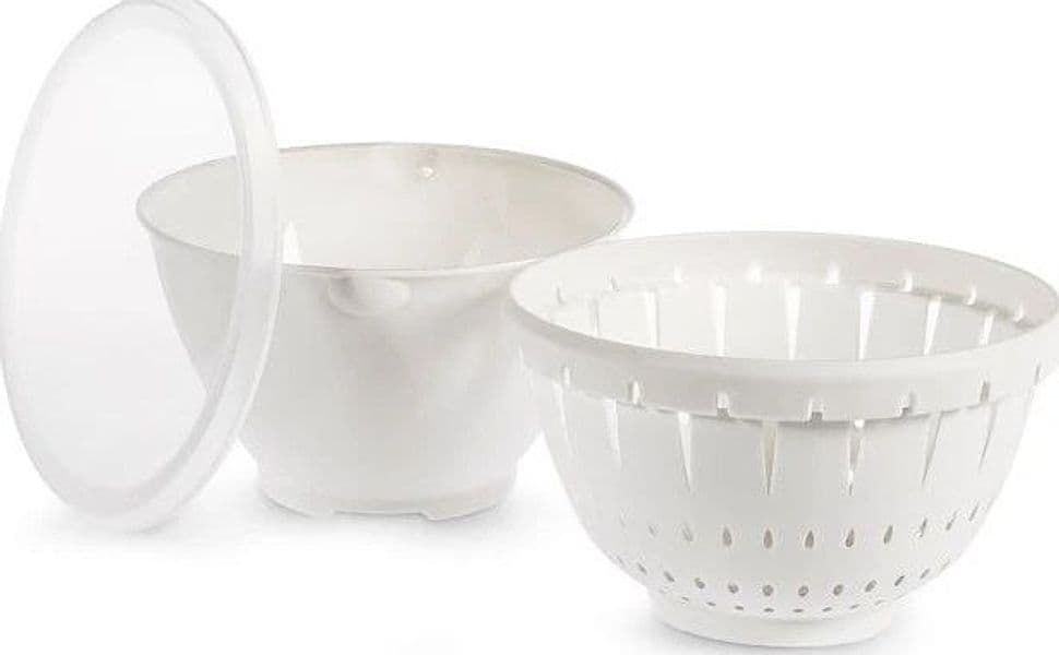 Contenitore colatutto in polipropilene con coperchio bianco cm18H&H in Autocategorizzazione Più Di Più Ideas - Casalnuovo di Napoli, commercioVirtuoso.it