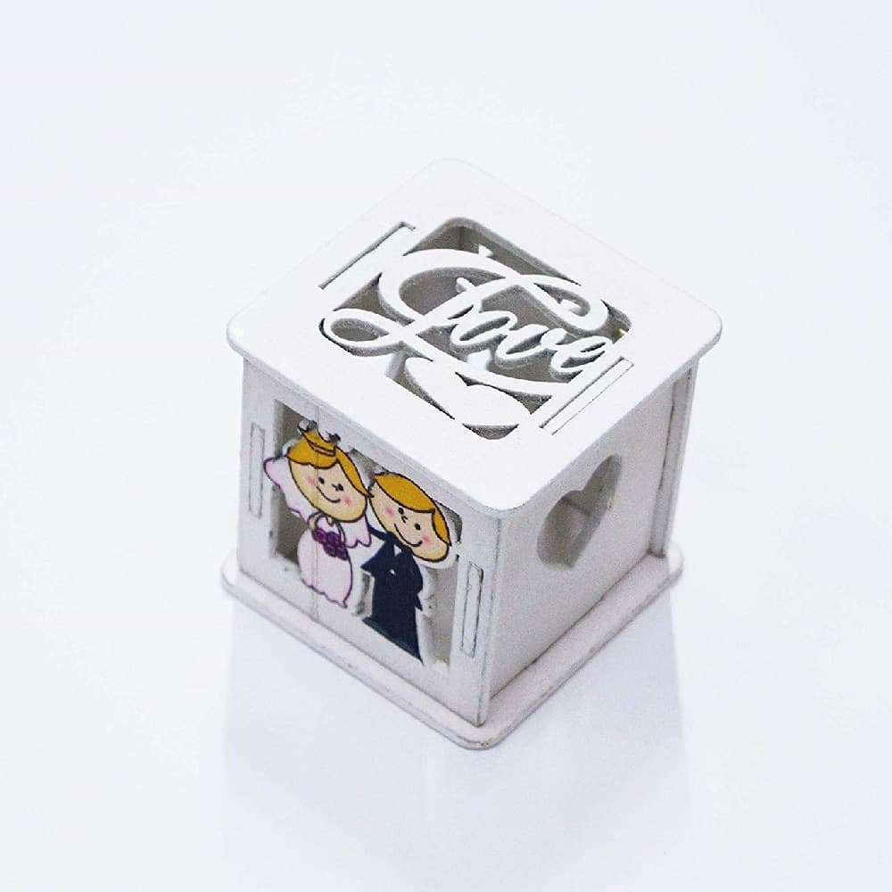 Set 12pz Scatola Sposi Matrimonio 5.5x5.5cm Legno Bianco Scritta Love Bomboniera Casa e cucina/Hobby creativi/Materiali per hobby creativi/Forniture per feste/Bomboniere Trade Shop italia - Napoli, Commerciovirtuoso.it