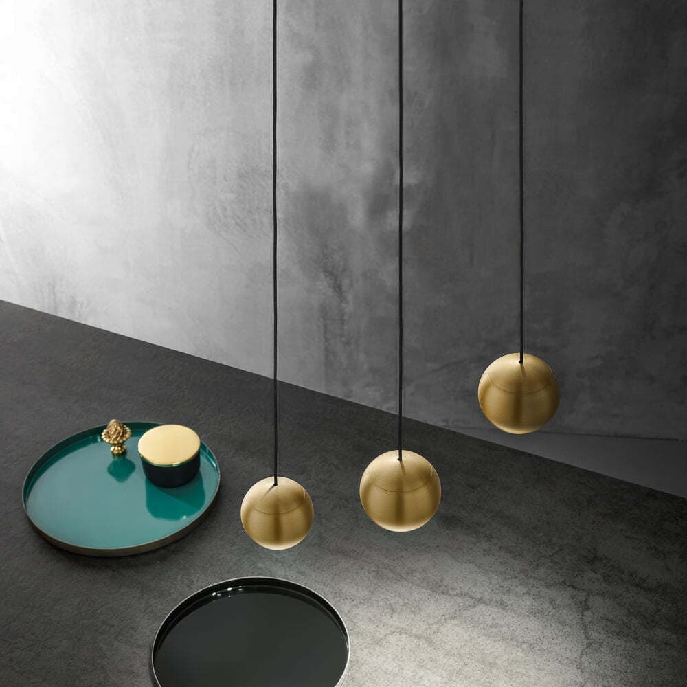 Sospensione-Multipla-Contemporanea-Guya-Alluminio-Oro-E-Nero-Satinato-3-Luci-Led