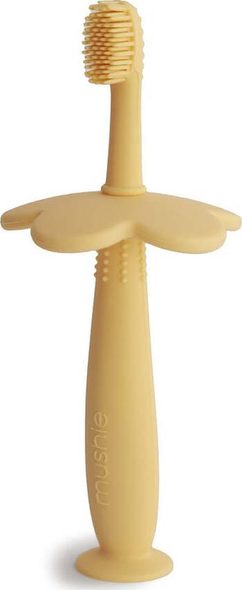 Spazzolino da denti per l'allenamento Mushie giallo Salute e cura della persona/Cura di bambini e neonati/Igiene dentale/Igiene dentale prima infanzia/Spazzolini da denti La Casa Del Bebè - Napoli, Commerciovirtuoso.it