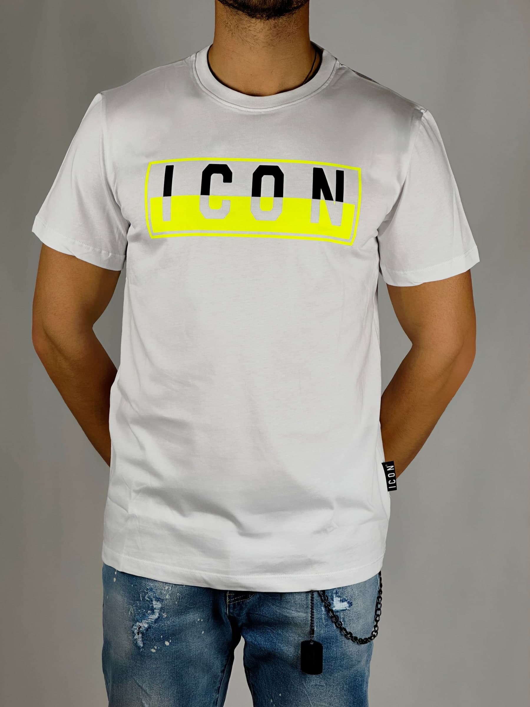 T-shirt-bianca-con-logo-bicolore-fluo