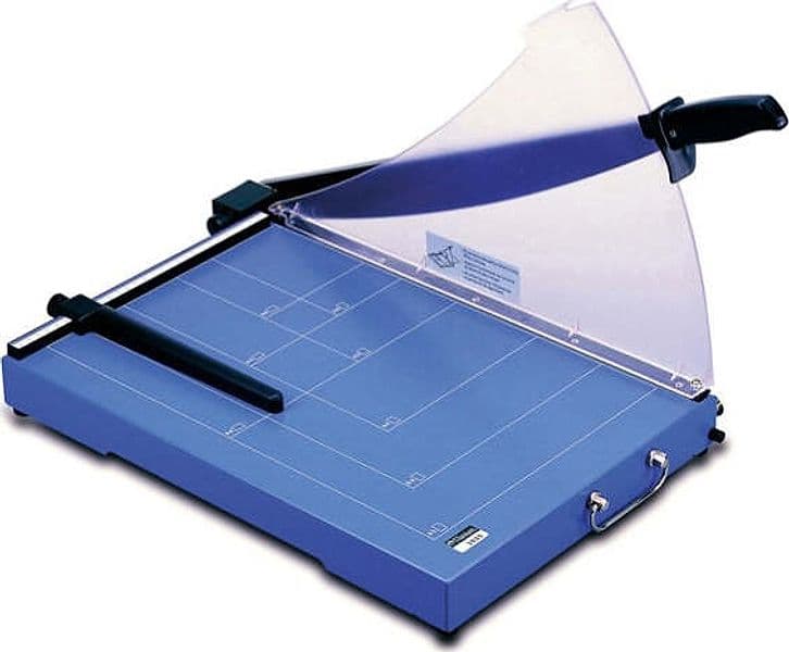 Taglierina a leva 3025 - A3 - 360x535x445 mm - 448 mm - capacitA' taglio 20 fg - con blocca lama - blu - Titanium