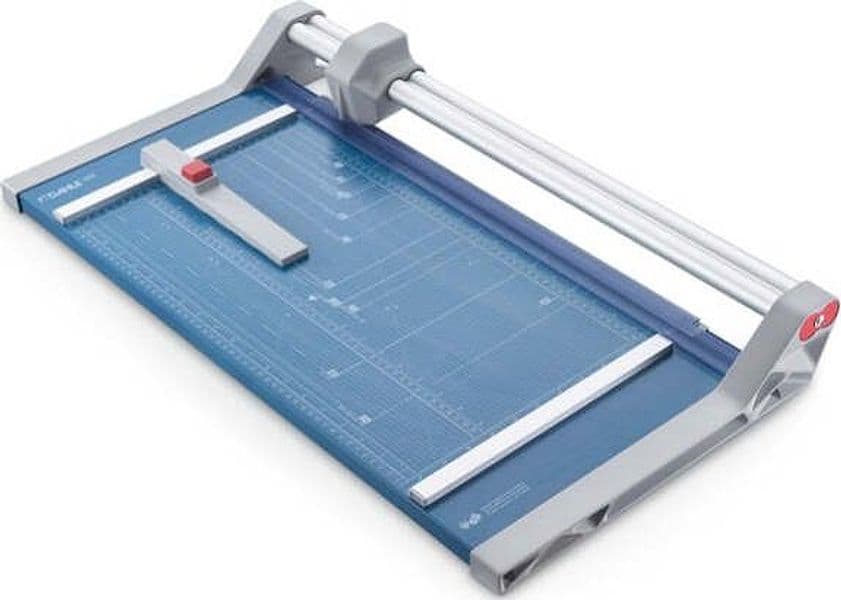 Taglierina a rullo professionale 552 - Dahle Casa e cucina/Hobby creativi/Materiali per hobby creativi/Utensili per il taglio/Taglierine e lame per carta/Taglierine a lama rotante Eurocartuccia - Pavullo, Commerciovirtuoso.it