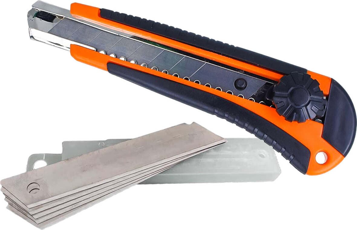 Taglierino-Cutter-Professionale-18mm-+-5-Lama-di-Ricambio-Con-Anello-Di-Fissaggio-Ledlux