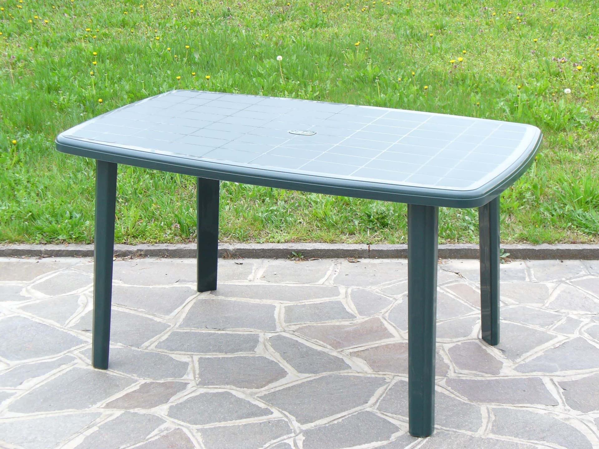 Tavolo in Resina Rettangolare 6 Posti Art 56C Cm 137X85 Verde - Bianco Giardino e giardinaggio/Arredamento da giardino e accessori/Tavoli e tavolini/Tavoli standard Ferus - Montoro, Commerciovirtuoso.it