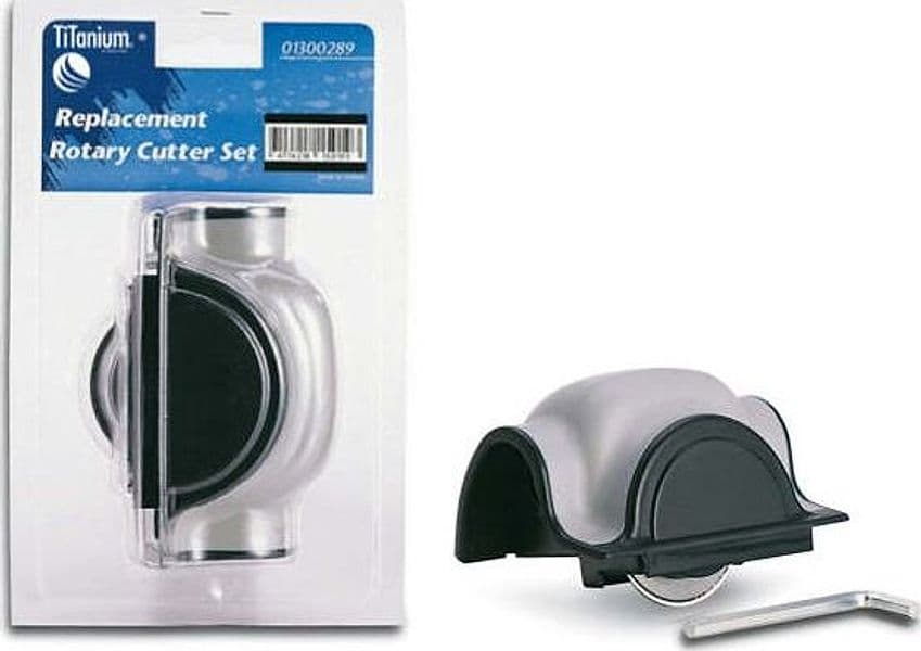 Testa e lama di ricambio per taglierine 3018-3919-3020-3021-3026 - Titanium Casa e cucina/Hobby creativi/Materiali per hobby creativi/Utensili per il taglio/Taglierine e lame per carta/Taglierine a lama rotante Eurocartuccia - Pavullo, Commerciovirtuoso.it