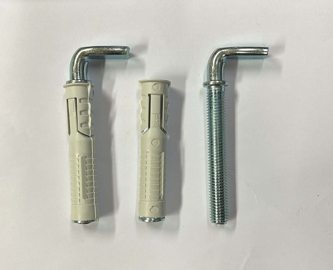 UNIFIX---KIT-FISSAGGIO-SCALDABAGNO-CON-TASSELLO-AD-ESPANSIONE-14X75-MM-(+VITE-M-10X95)-2-PEZZI