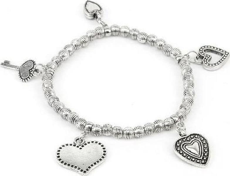 VESTOPAZZO--BRACCIALE-PENDENTI-CUORI