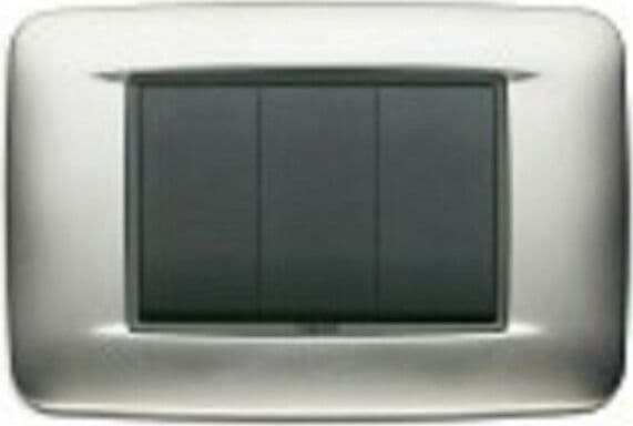 VIMAR---1-PLACCA-EIKON-ROUND-3-MODULI-IN-METALLO-COLORE-CROMO-SATINATO-20683.23