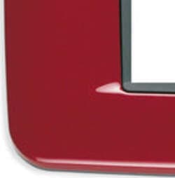 VIMAR---1-PLACCA-EIKON-ROUND-4-MODULI-IN-METALLO-COLORE-ROSSO-IMPERIALE-METAL-20684.04