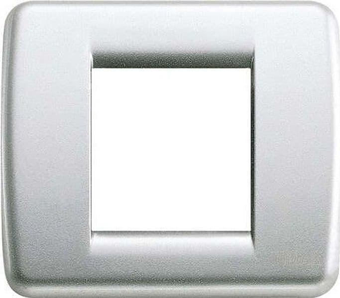 VIMAR---1-PLACCA-IDEA-RONDO'-1-2-MODULI-IN-METALLO-COLORE-ARGENTO-METALLIZZATO-17093.21