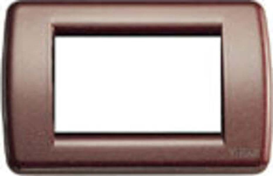 Vimar---Placca-Idea-Rondò-3-moduli-in-metallo-colore-bordeaux-metallizzato-16753.25