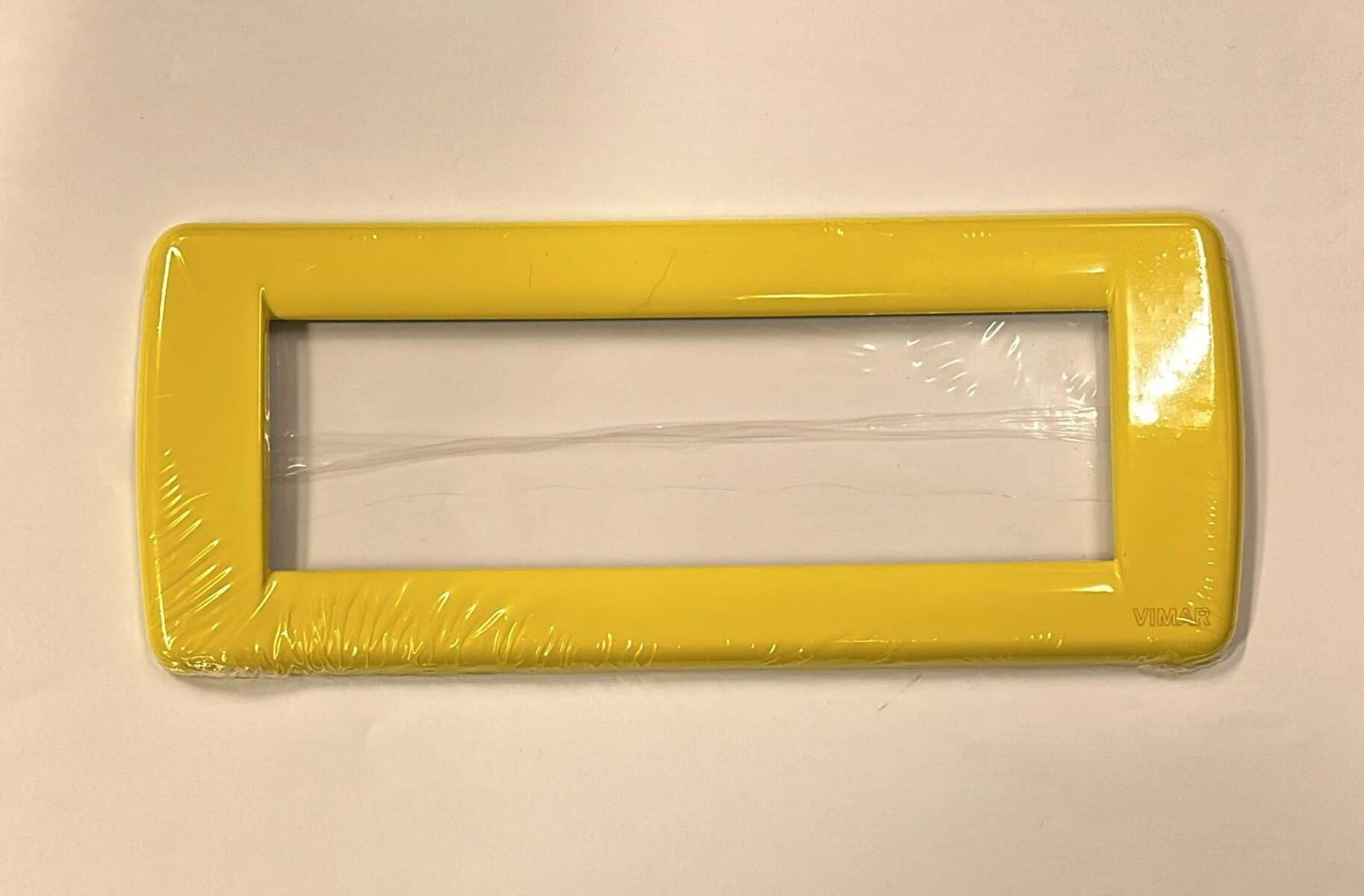 VIMAR---PLACCA-IDEA-RONDO'-6-MODULI-IN-METALLO-COLORE-GIALLO-16756.02