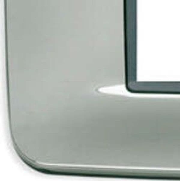 Vimar---Placca-Round-7-moduli-Serie-Eikon-in-metallo-colore-Cromo-Nero-20687.25