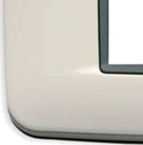 Vimar---Placca-Round-7-moduli-Serie-Eikon-in-metallo-colore-Grigio-Airone-20687.03