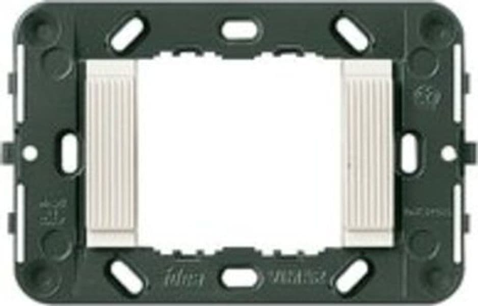 Vimar---Supporto-2-moduli-rigato-scatola-inc.-3-moduli-bianco-16722.B