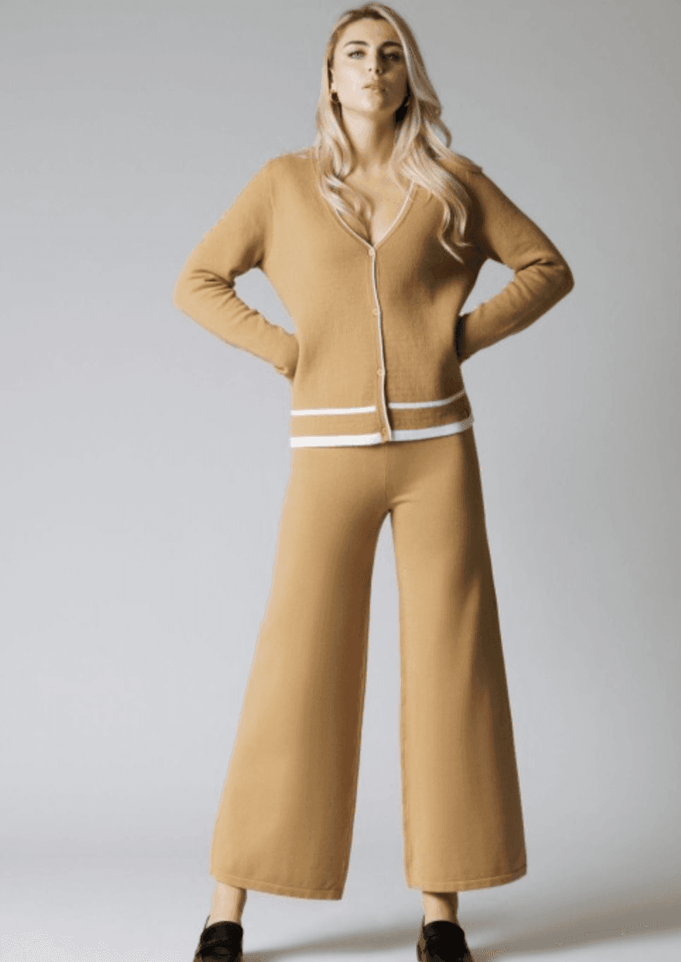 WHITE WHISE PANTALONI IN MAGLIA CAMMELLO WW18013 Moda/Donna/Abbigliamento/Pantaloni Kanal 32 - Santa Maria di Licodia, Commerciovirtuoso.it