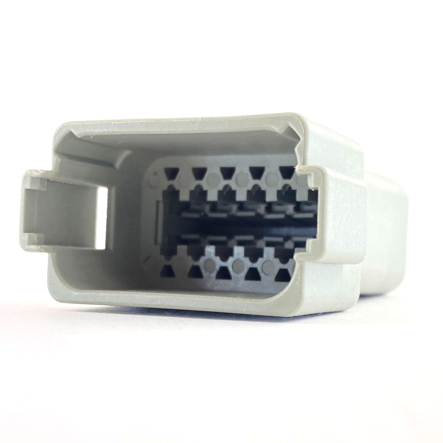 Dove acquistare Connettori per candele e parti per auto online?