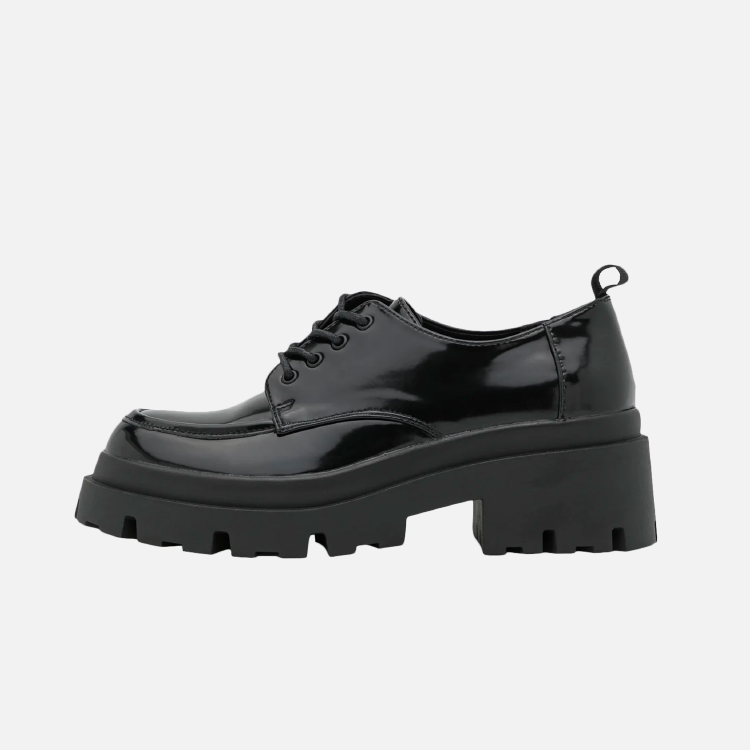 Come scegliere Scarpe Stringate Basse da Donna