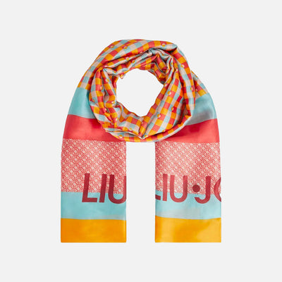 Come scegliere Sciarpe e stole da donna