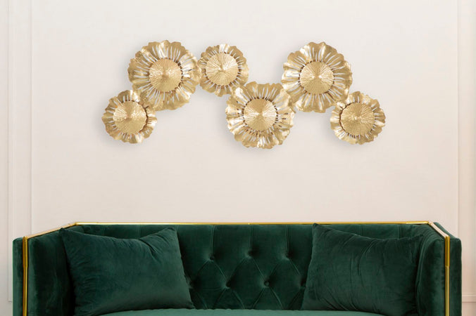 Lampada da muro struttura in metallo color oro con 3 luci per interni