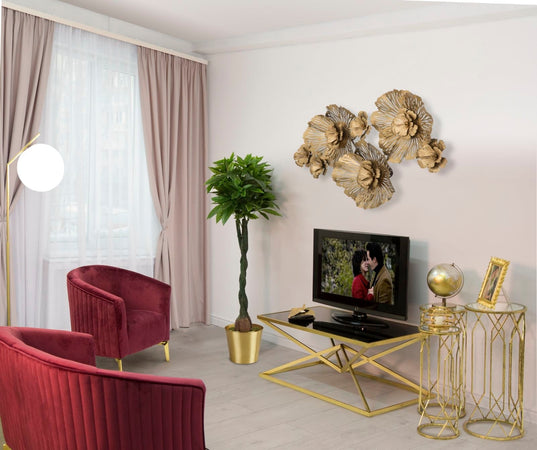 Tavolo da caffè "Piramid" struttura in ferro color oro e vetro per interni