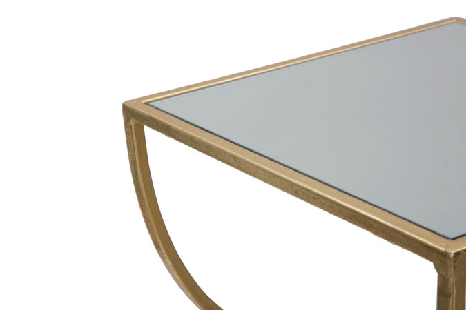 Tavolinetto porta telefono con 3 ripiani in metallo color oro e vetro per interni