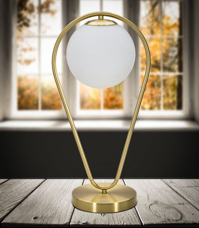 Lampada "Glamy" struttura in metallo color oro e vetro per interni