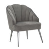 Poltrona Shell in poliestere gambe in metallo per interni