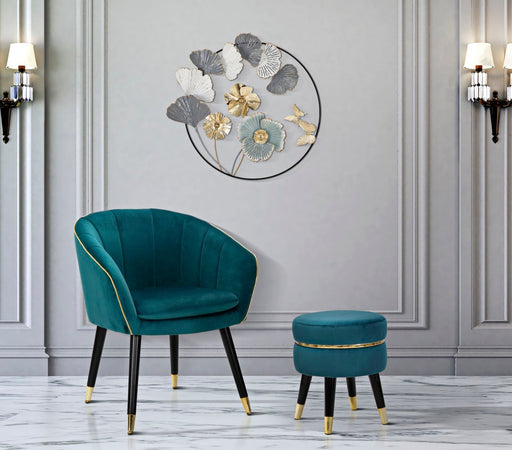 Poltrona "Paris" in poliestere gambe in metallo color nero e oro per interni