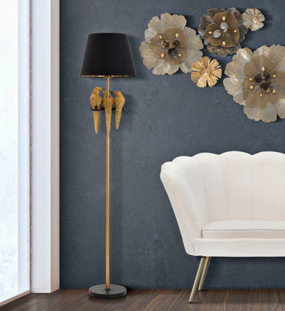 Lampada "Pappagallo" struttura in metallo color oro e poliestere per interni