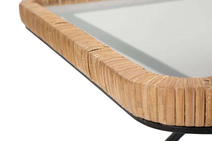 Tavolo da caffè "Saint Barth" struttura in metallo, rattan e vetro per interni