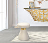 Tavolinetto Iceland tondo in tessuto colore crema per interni