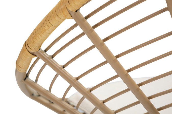 Sedia "Panama" in rattan gambe in metallo con cuscino per interni