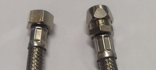 ATTACCHINO FLESSIBILE PER MONOCOMANDO 300MM - RACCORDO M3/8- F3/8 - IN ACCIAIO INOX