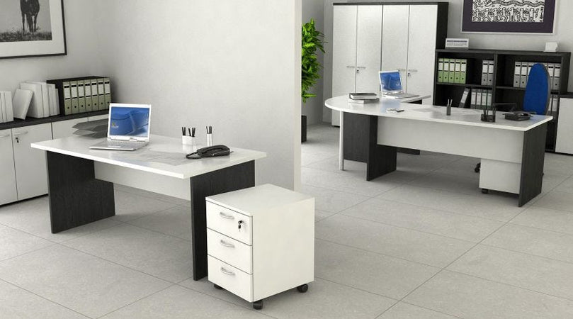 Scrivania ufficio in legno verniciato e fianchi in metallo cm. 80/140/160X80X72H