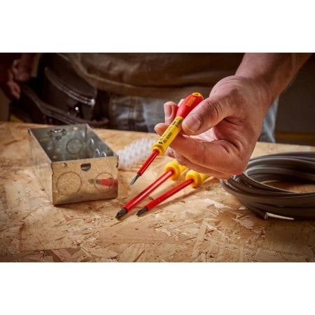 Set di 6 cacciaviti isolati 1000V - STANLEY FATMAX - 0-65-443 - Elettricista + Pozidriv + Tester