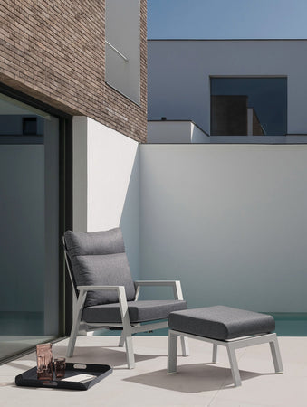 Poggia piedi con cuscino "Kledi" Pouf in alluminio da giardino e veranda