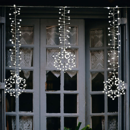 Cascata stalattite decorata cristalli di neve luminosi con led a luce fredda per esterno e interno