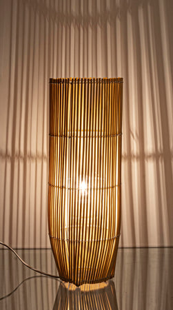 Lampada da tavolo "Arusha" in bamboo metallo e plastica