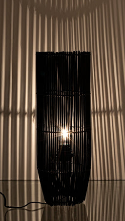 Lampada da tavolo "Arusha" in bamboo metallo e plastica