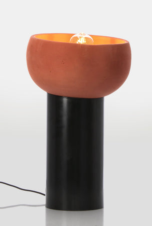 Lampada da tavolo "Mandya" in metallo e terracotta