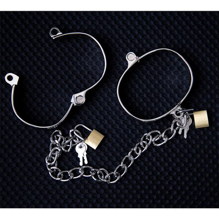 Cavigliere in metallo Fetish addict con lucchetti catena donna 8 x 7 cm argento