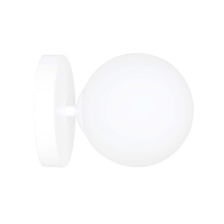 Applique A 1 Luce Hallador In Acciaio Bianco E Sfera In Vetro Opalino