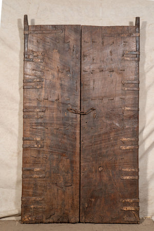 Biscottini Porta portone in legno massello e ferro da interno o da esterno vecchia e antica medievale scorrevole