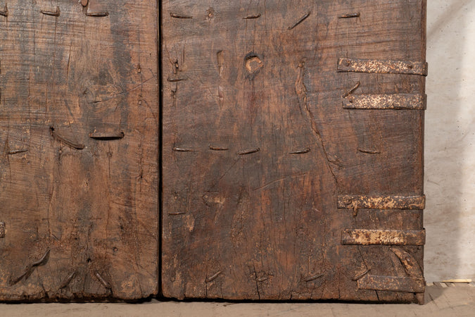 Biscottini Porta portone in legno massello e ferro da interno o da esterno vecchia e antica medievale scorrevole