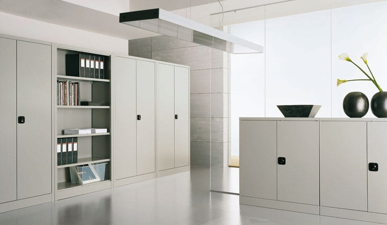 Armadio per ufficio ad ante battenti con 4 ripiani cm. 100x60x200H