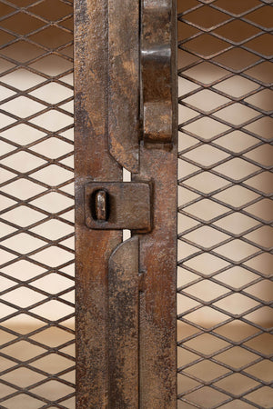 Biscottini Biscottini Armadio in Ferro Vintage Finitura Anticata Solido Robusto 140x41x200