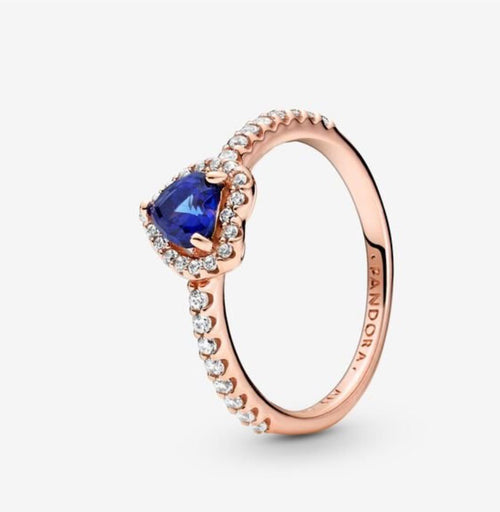 Pandora - Anello con cuore in rilievo blu scintillante