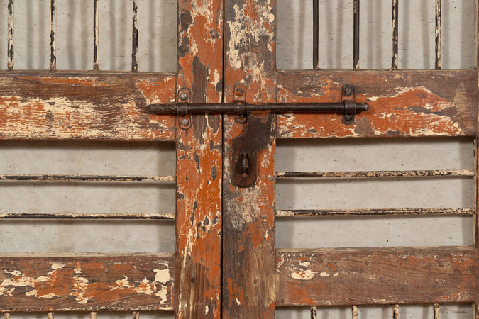 Biscottini Porta portone in legno massello e ferro da interno o da esterno vecchia e antica medievale scorrevole
